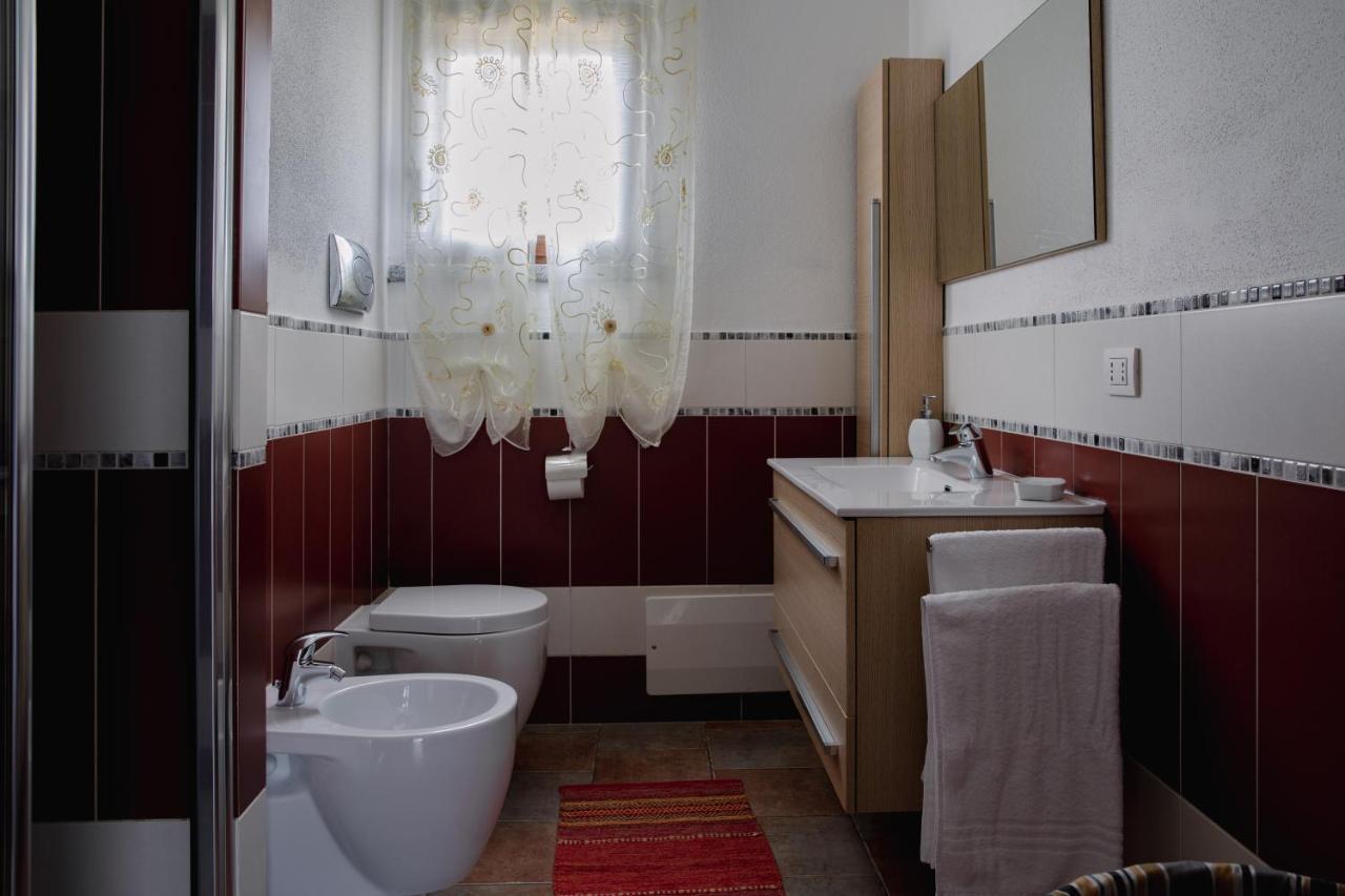 Le Residenze Di Baia Sant'Anna Tanaunella Exterior foto