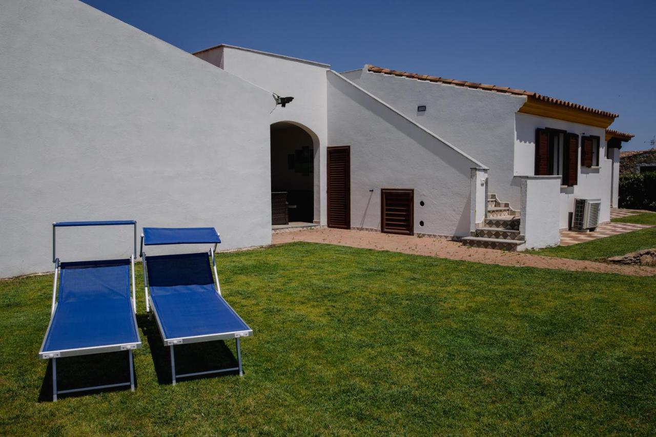 Le Residenze Di Baia Sant'Anna Tanaunella Exterior foto